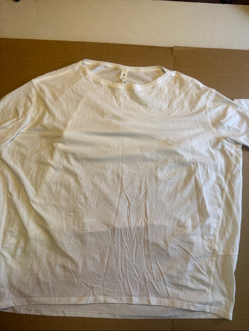 lululemon athletica white Short Sleeve Crew